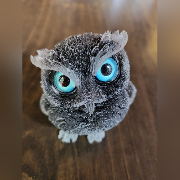 Obsidian Crystal Owl Figurine 🦉 - Picture 1 of 3